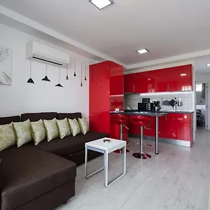 4 Minutes Walk From Yumbo Apartamento